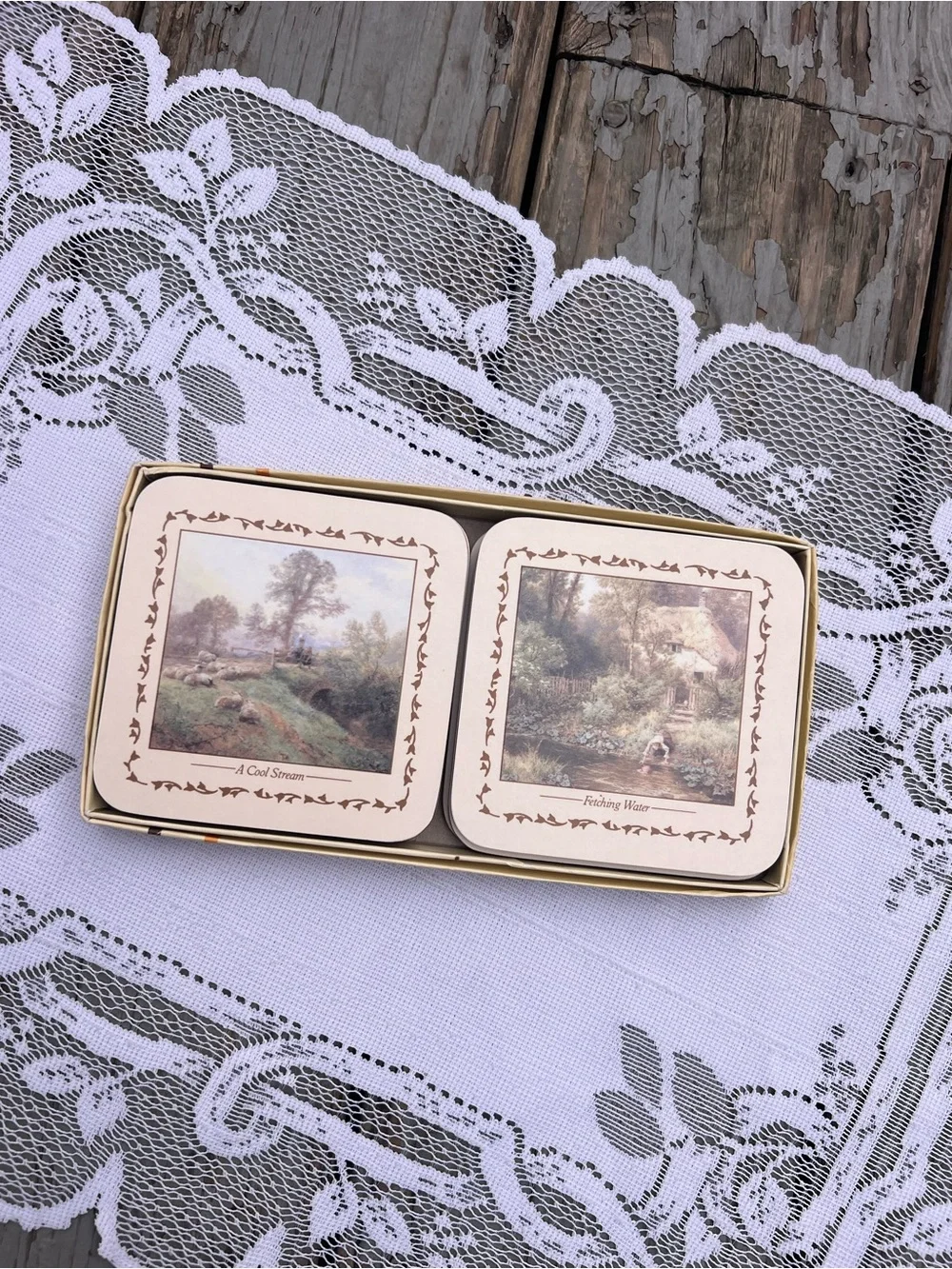 Vintage-Inspired Coaster Set in Cream and Brown - Unbranded